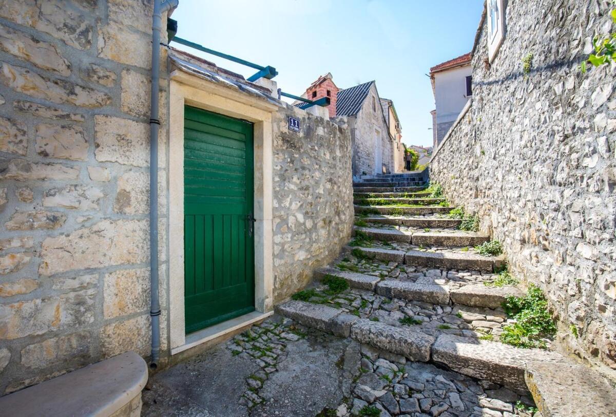 Visilo Stone House Pucisca Exterior foto