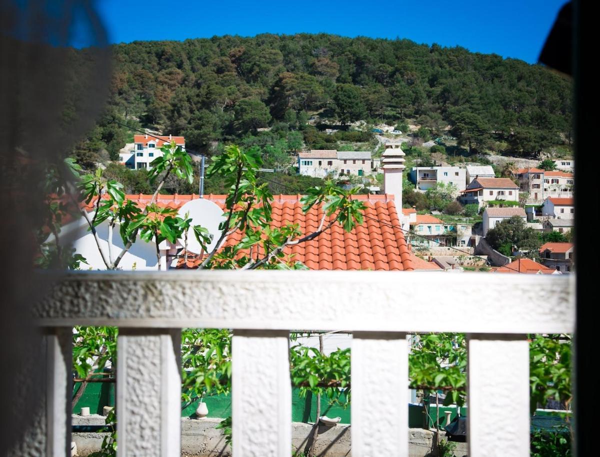 Visilo Stone House Pucisca Exterior foto